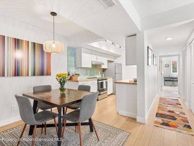 86 Roaring Fork Ave APT A2