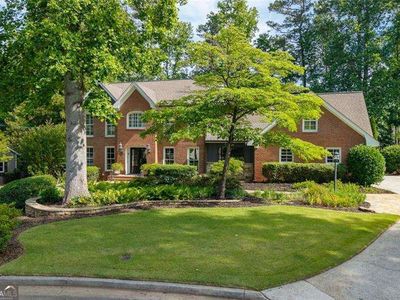 1018 Redfield Ln