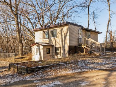 281 Huron St