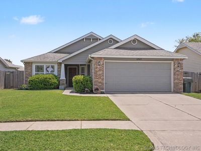 10905 N 149th East Ave