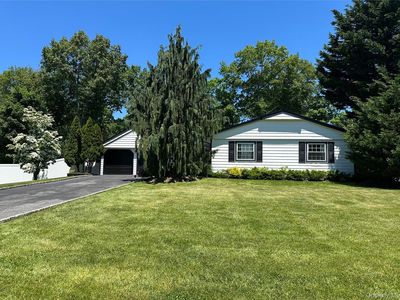 11 Gallatin Drive
