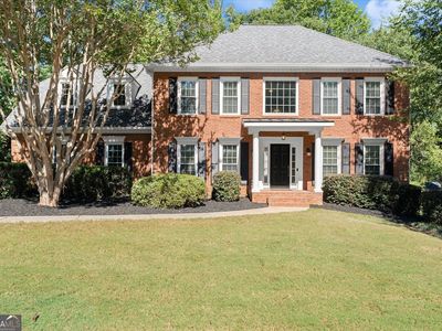 907 Forest Pond Dr