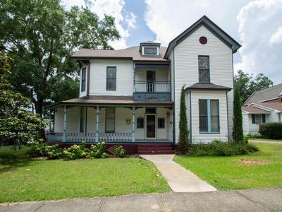 821 Middle St