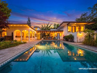 1220 Almond Ave
