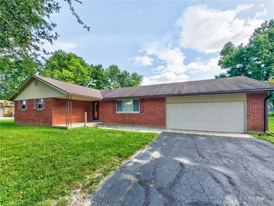 340 Essex Dr