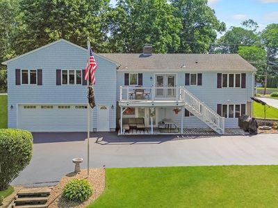 34 Macarthur Dr