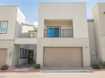 1048 Gabriela Ridge Ln