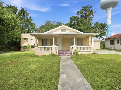 818 NE 9th Ave