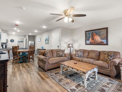 3105 S Vineyards Terrace Unit 2