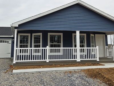 14 Laurie Dr