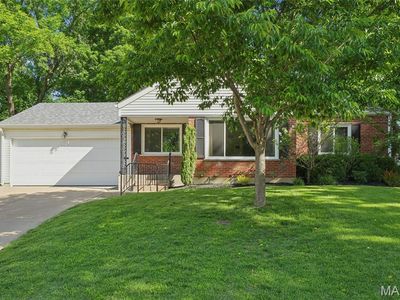 201 Sunningwell Dr