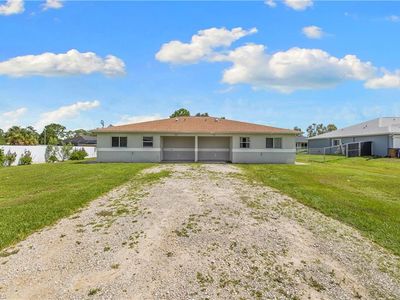 909/911 Jaguar BLVD