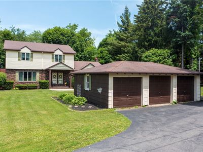 8410 Windsor Beach Ct