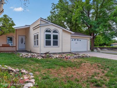 307 E Tamarack Cir