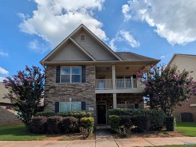 8 Leyland Dr SW