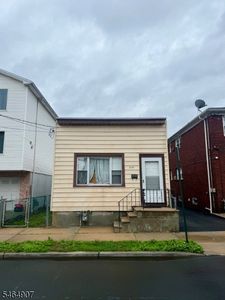 Property at 218 Florida St, Elizabeth, NJ