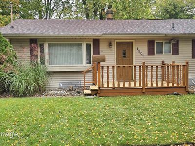 Property at 1908 Oxford St, Saginaw, MI