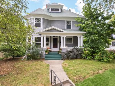 204 Edgewood St