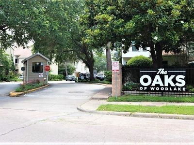 2100 Tanglewilde St APT 29