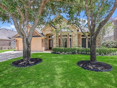 Property at 2427 Pioneer Oaks Dr, Fresno, TX