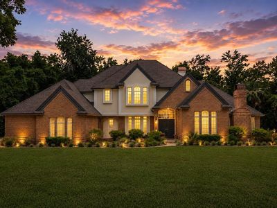 18 Lost Creek Ln