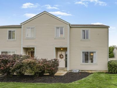 5233 Captains Ct