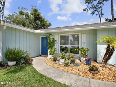 4267 SEABREEZE Drive