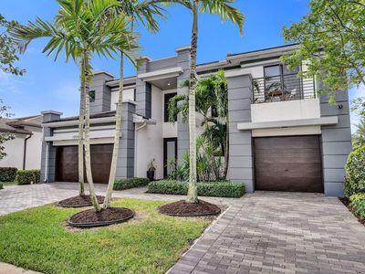 10514 N Lago Vista Circle