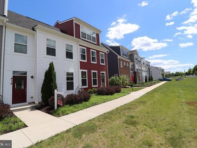 414 Waverley Dr