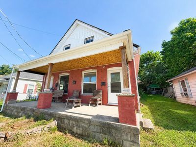 107 Ross St