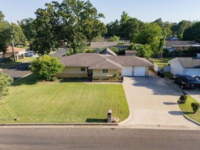 300 W Avalon Ave