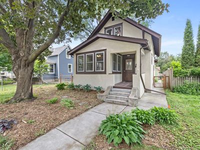 4142 42nd Ave S