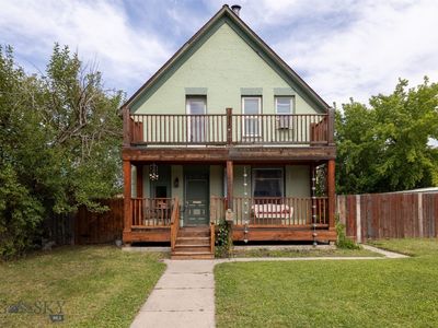 123 S E St