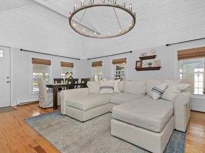 Property at 117 Hampton Cir, Hull, MA