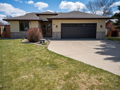 99 Country Club Dr