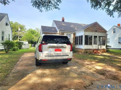 1404 Carter St