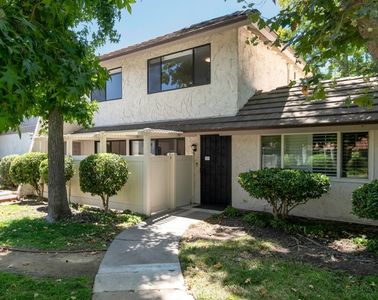 2838 Instone Ct