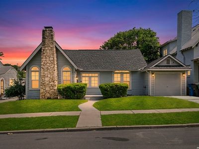 211 W NORWOOD CT