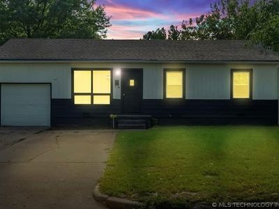 1313 N Irvington Ave