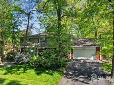 39 Independence Dr