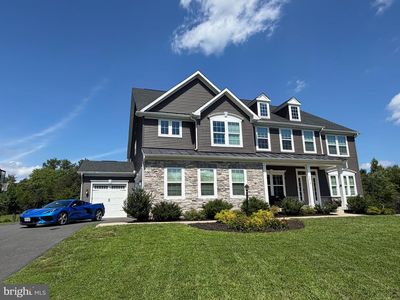 9812 Thoroughbred Rd