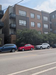 2923 N Clybourn Ave UNIT 401