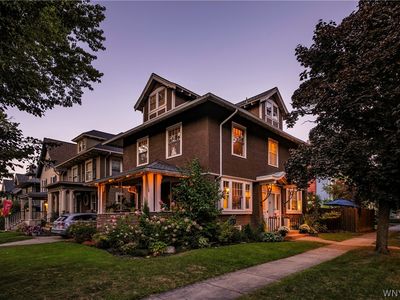 3 Clarendon Pl
