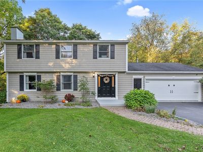 416 Churchill Ln