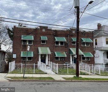 2513-15 22nd St NE