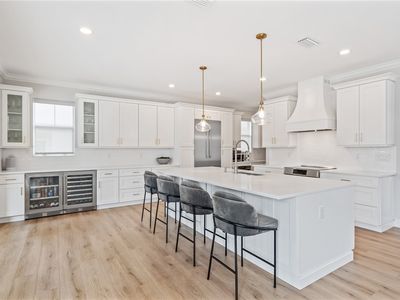3911 Duneside Dr