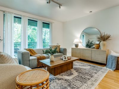 4111 Gilbert Ave APT 214