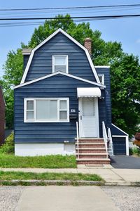 17 Brown St