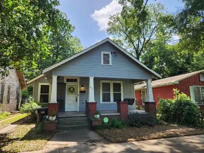 524 3rd Ave