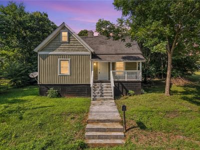 109 Farmer St